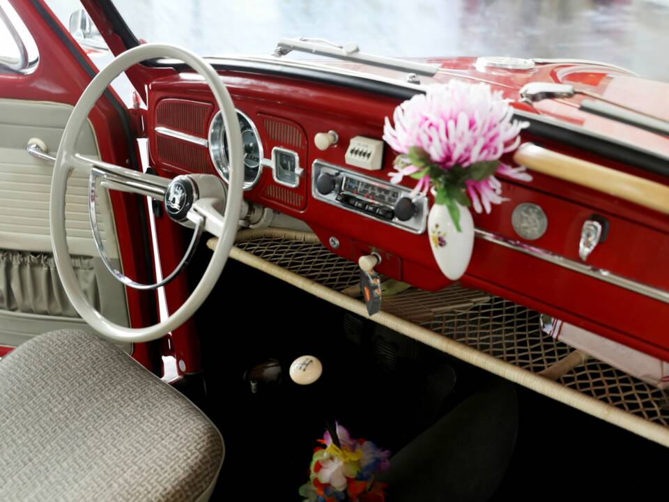 Immagine 34/50 di Volkswagen Beetle 1200 Export &quot;Dickholmer&quot; (1963)