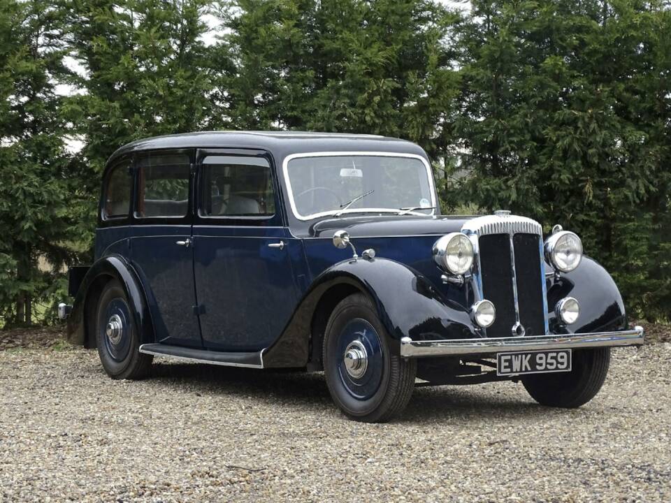 Image 1/50 de Daimler 24 EL (1940)