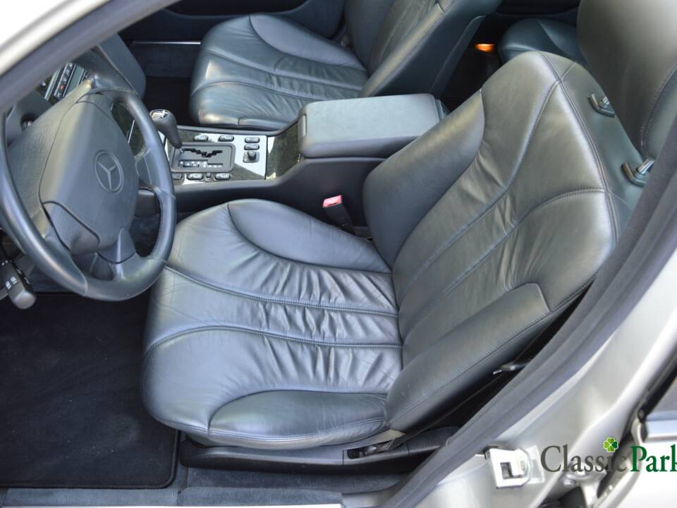 Image 22/50 de Mercedes-Benz E 50 AMG (1996)