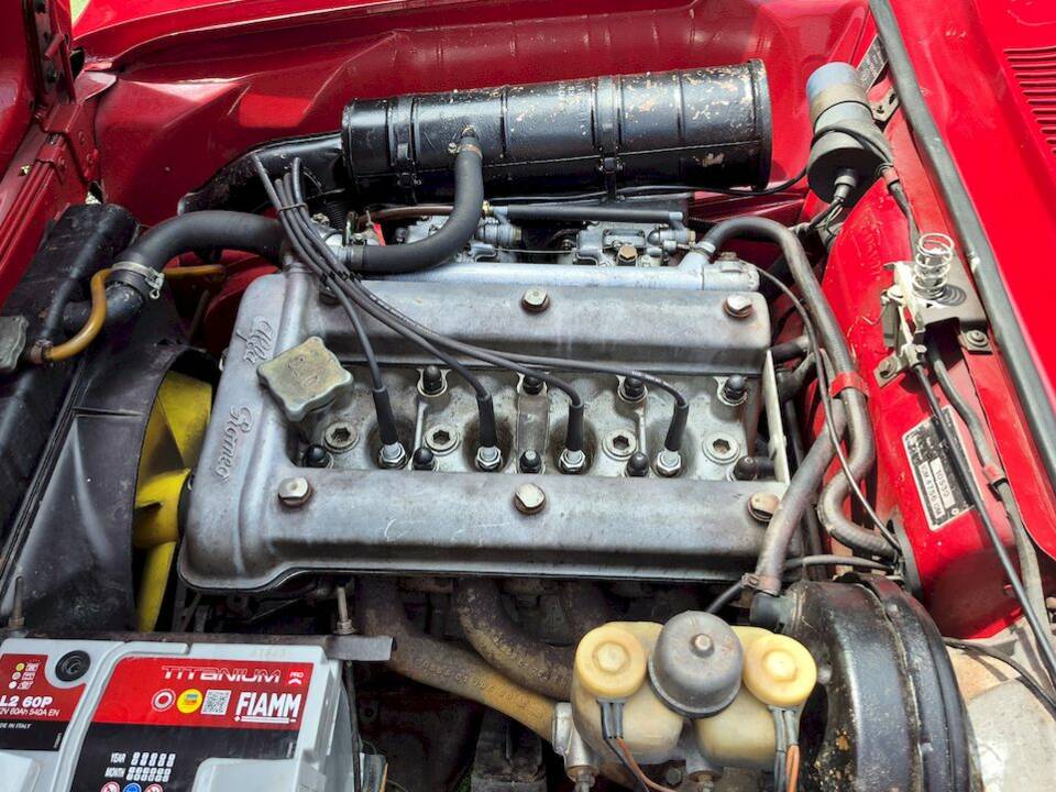 Image 42/50 de Alfa Romeo Giulia GT 1300 Junior (1971)