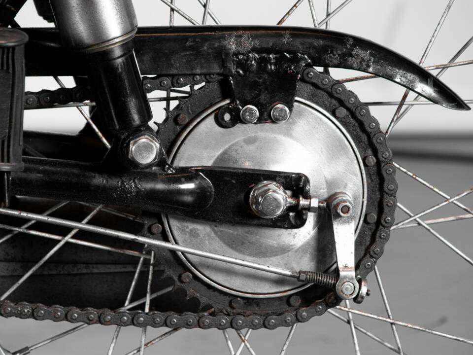 Bild 15/50 von Gilera 150 Sport (1954)