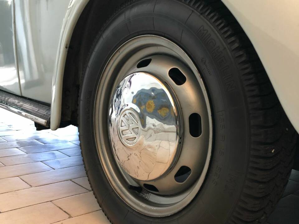 Image 16/25 of Volkswagen Beetle 1200 (1969)