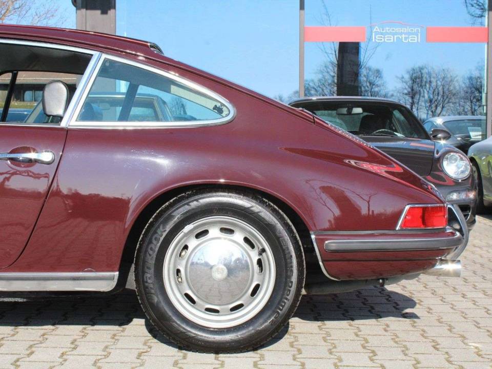 Immagine 7/20 di Porsche 911 2.2 T (1970)