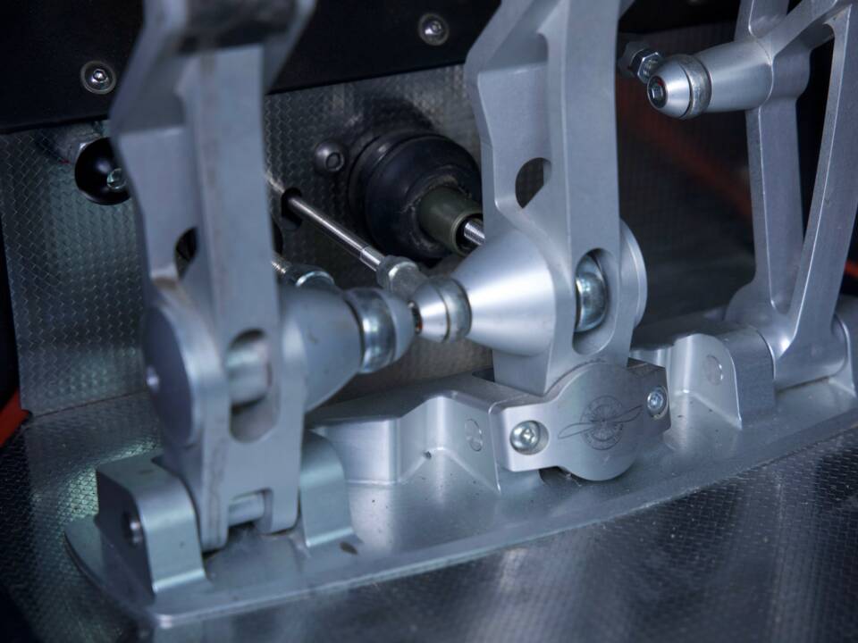 Immagine 42/50 di Spyker C8 Laviolette (2009)