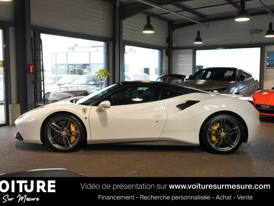 Image 7/50 of Ferrari 488 GTB (2015)
