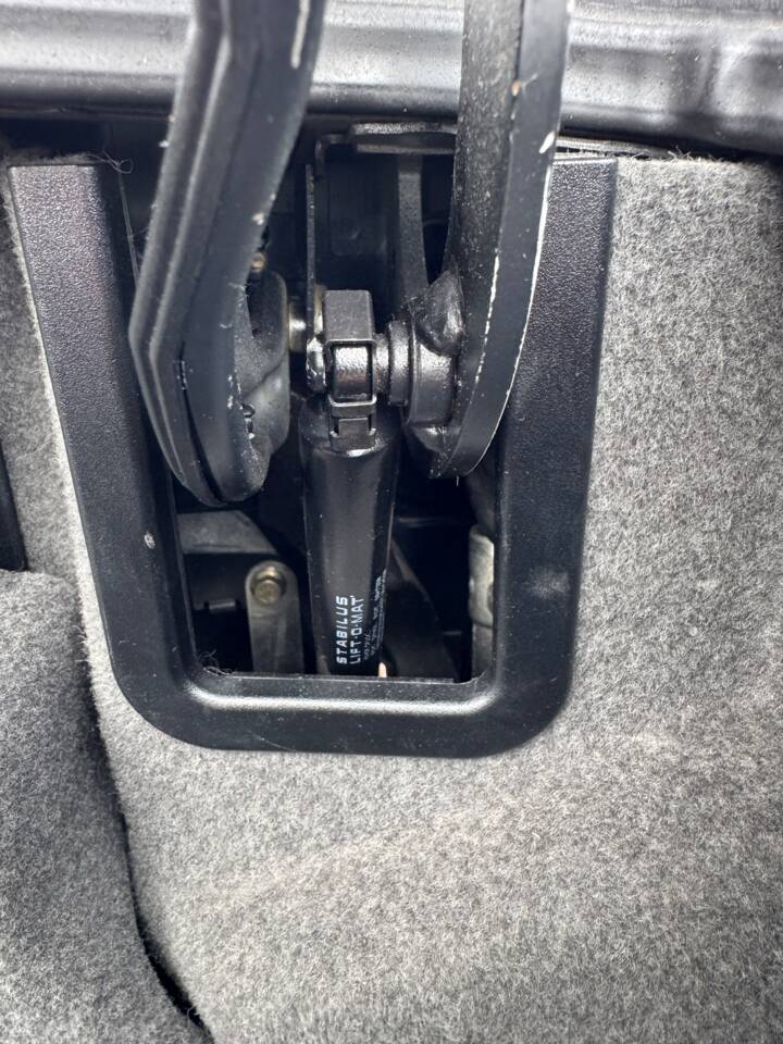 Image 40/51 of Mercedes-Benz SL 320 (1996)