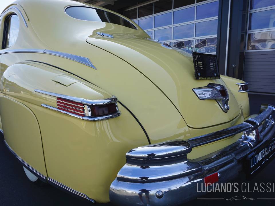 Image 18/50 of Lincoln Zephyr (1947)