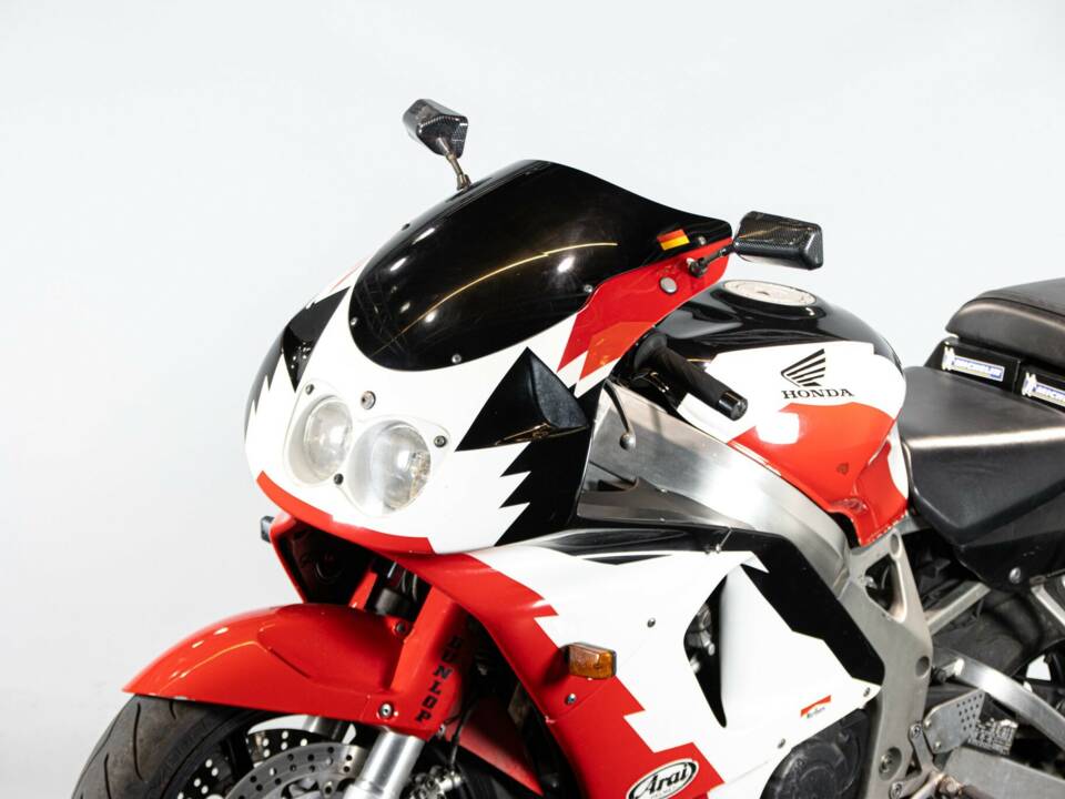 Imagen 44/44 de Honda CBR 900RR Fireblade (1999)