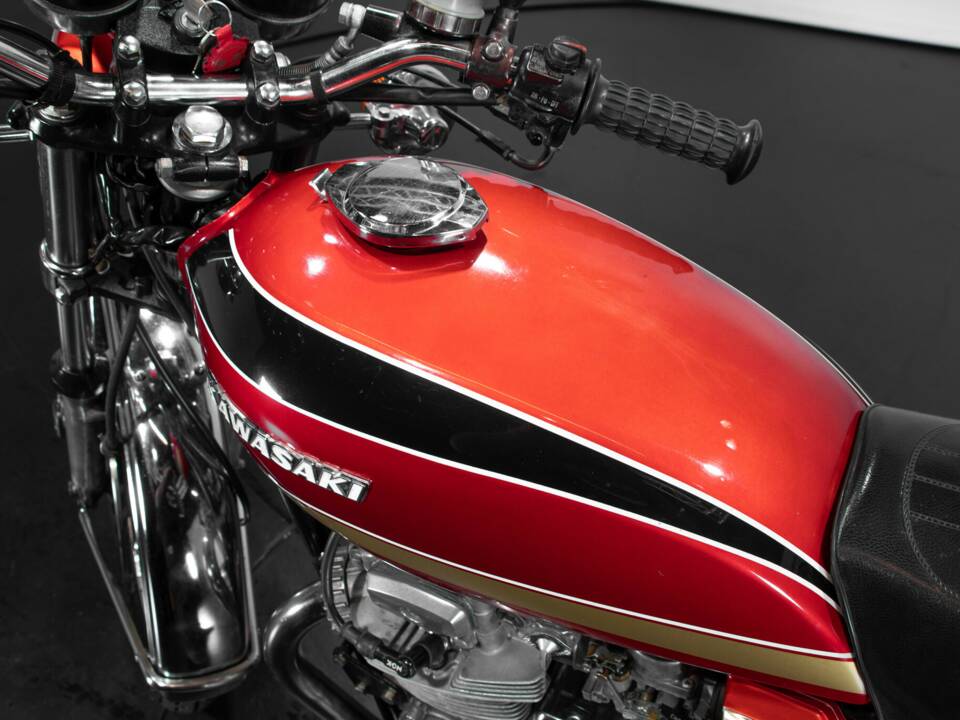 Bild 34/40 von Kawasaki Z 400 (1975)
