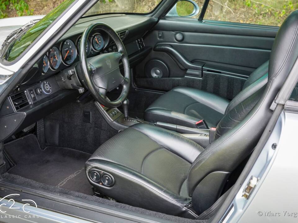 Image 11/63 of Porsche 911 Carrera (1996)
