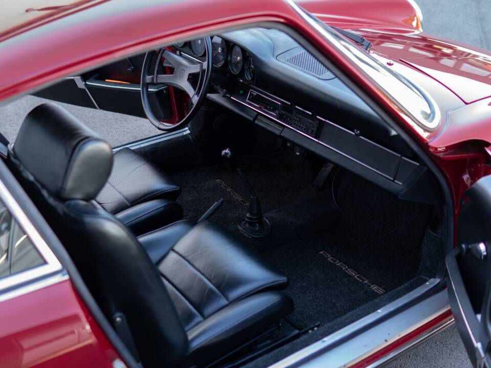 Image 27/34 of Porsche 911 2.4 S (1973)