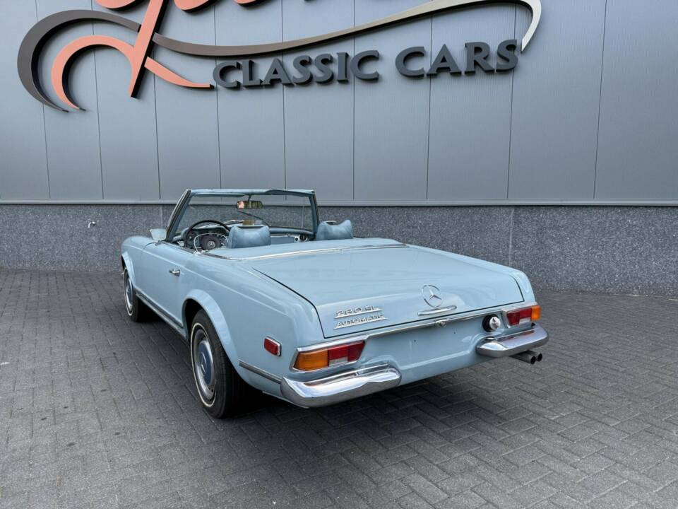 Image 8/43 de Mercedes-Benz 280 SL (1969)