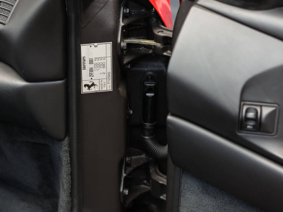Immagine 66/76 di Ferrari F 355 F1 GTS (1997)