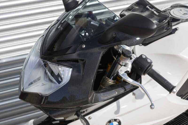 Image 37/47 of BMW HP2 Sport (2010)