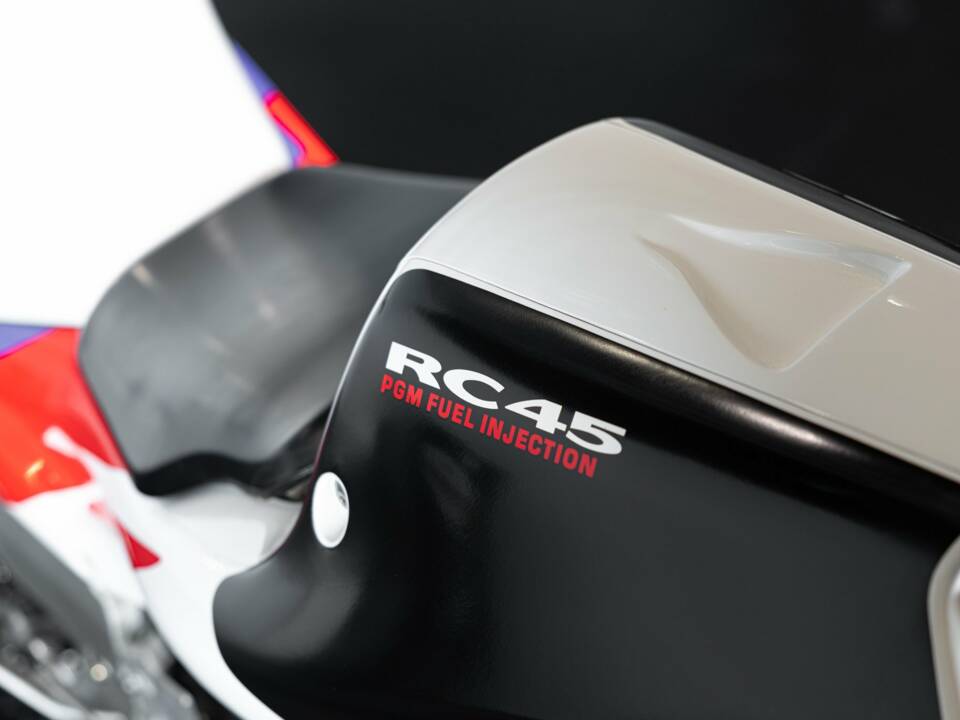 Image 23/39 of Honda DUMMY (1994)