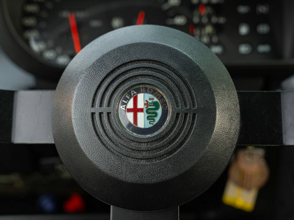 Imagen 39/50 de Alfa Romeo Giulietta 1.8 (1985)