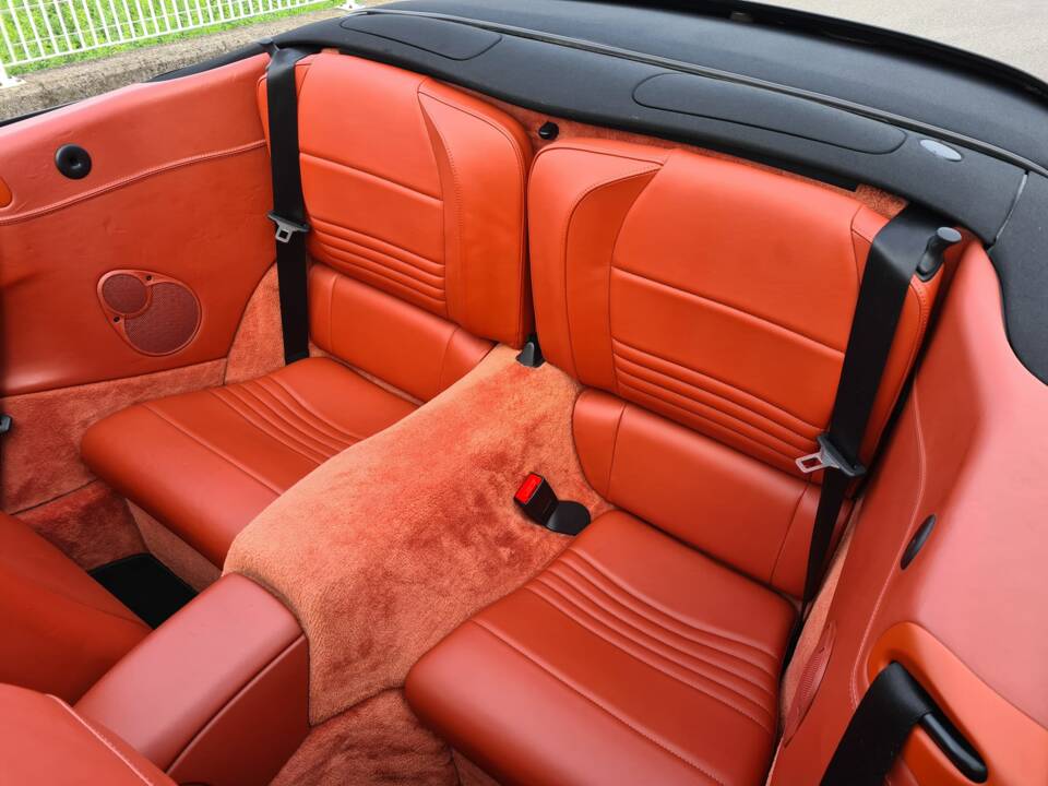 Bild 13/20 von Porsche 911 Carrera 4S (2005)