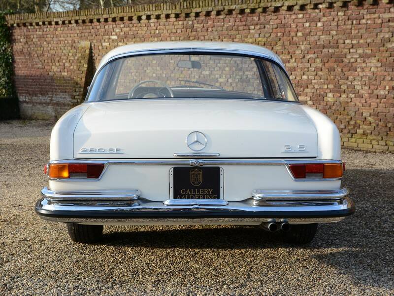 Bild 43/50 von Mercedes-Benz 280 SE 3,5 (1971)