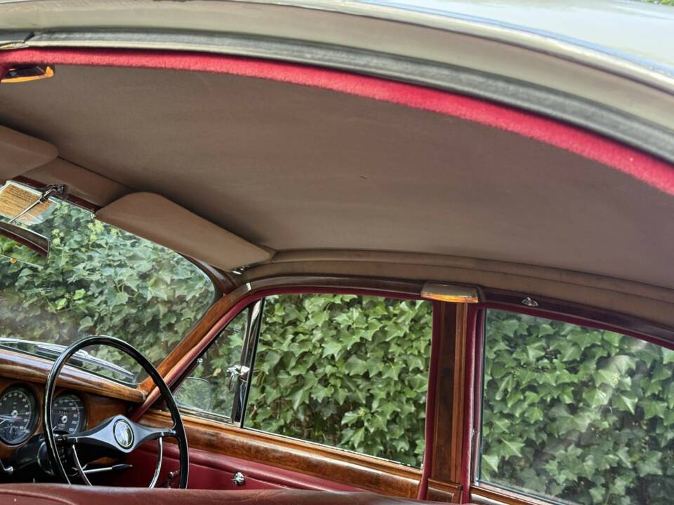 Bild 12/27 von Jaguar S-Type 3.8 (1965)