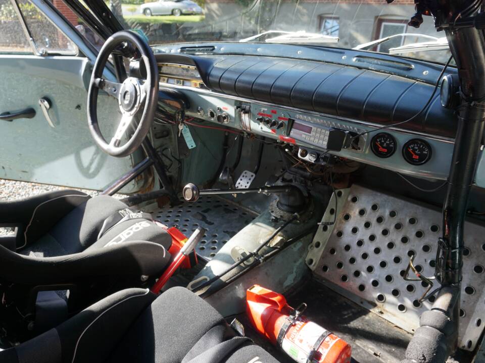 Image 12/18 of Volvo P 122 S (1966)