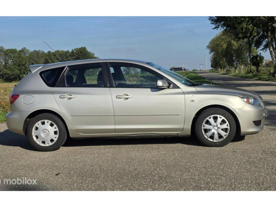 Image 5/30 of Mazda 3 - 1.6 (2005)