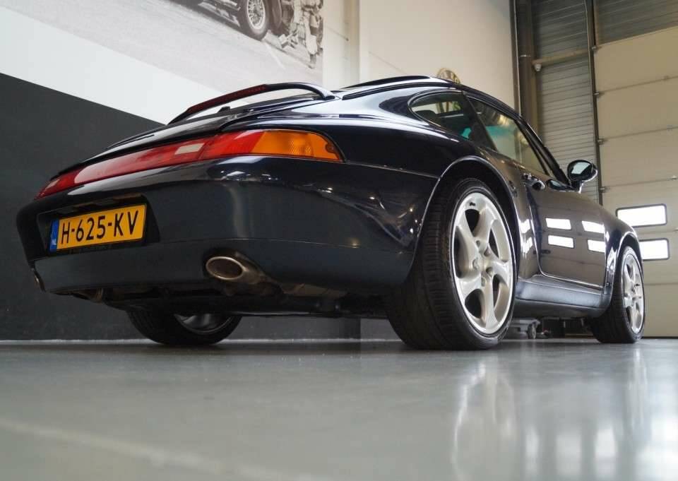 Image 30/50 de Porsche 911 Carrera (1995)