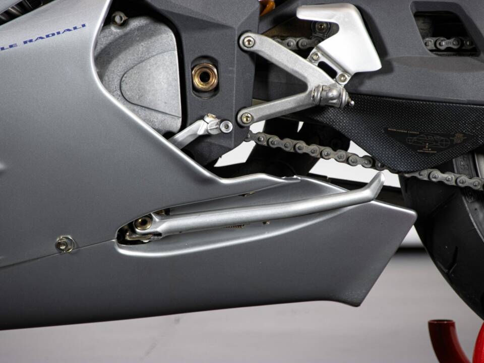 Bild 22/50 von MV Agusta F4 750 S (2000)
