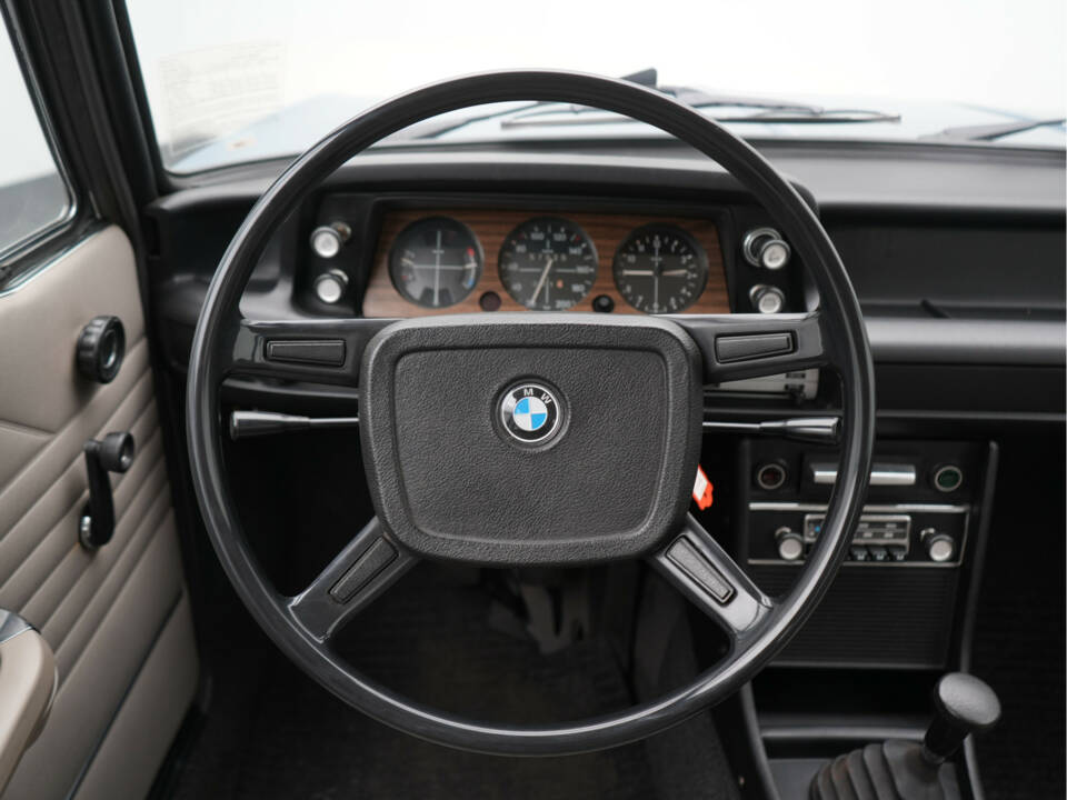 Bild 10/32 von BMW 2002 (1974)