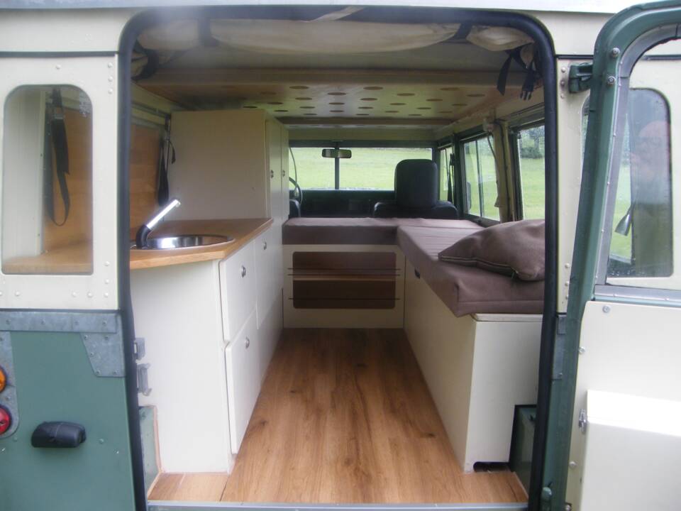 Afbeelding 53/94 van Land Rover 109 (1966)