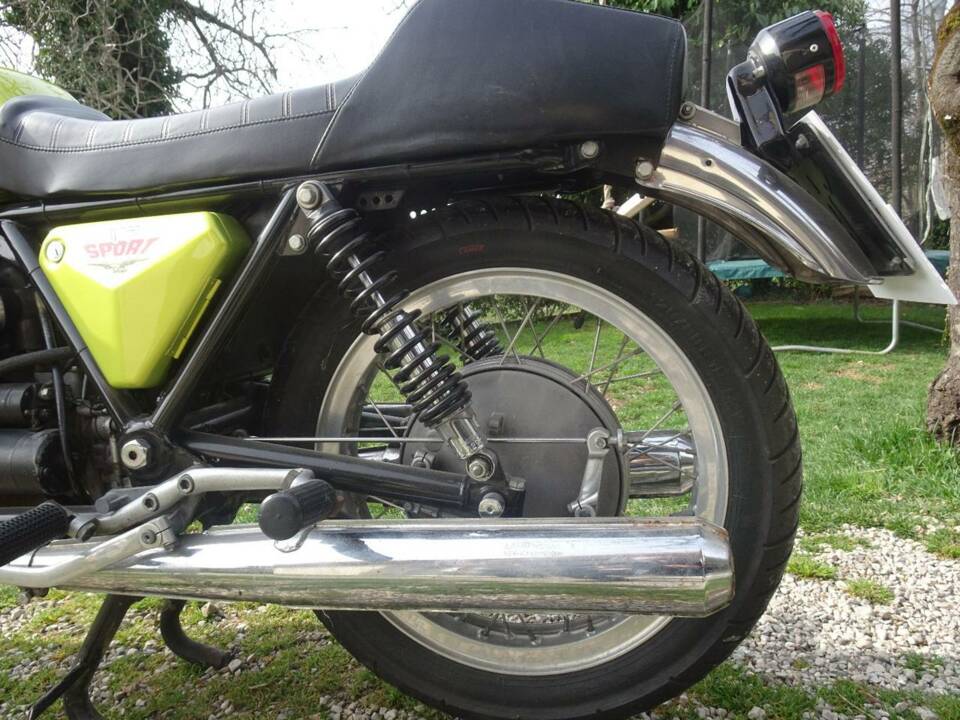 Afbeelding 18/25 van Moto Guzzi V7 Sport (1973)
