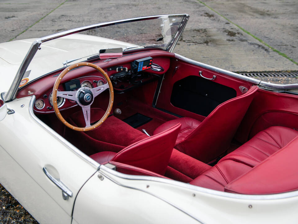 Bild 15/22 von Austin-Healey 100&#x2F;6 (BN4) (1957)