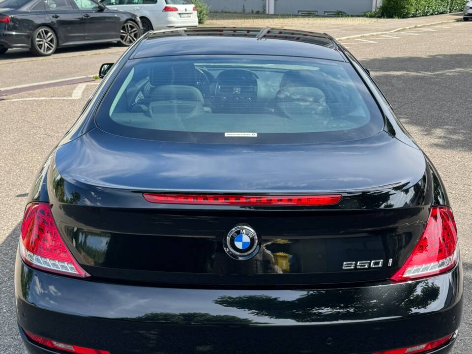 Bild 17/99 von BMW 650i (2007)