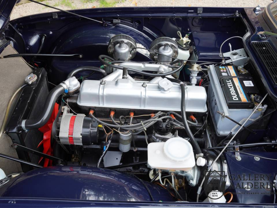 Image 3/50 de Triumph TR 6 (1973)