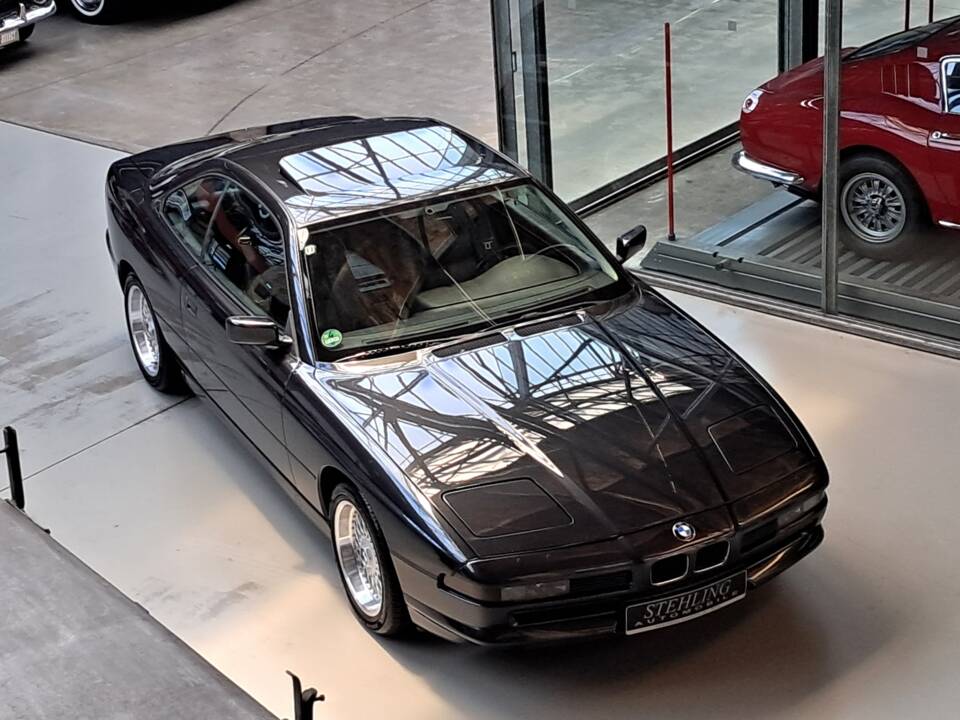 Imagen 2/24 de BMW 850i (1992)