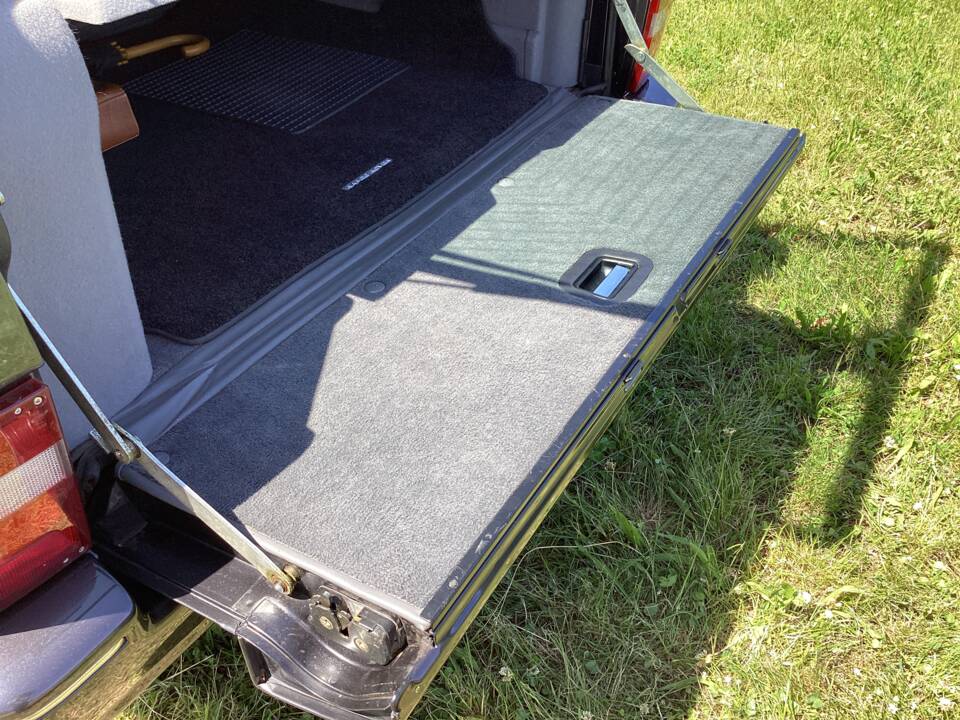 Image 42/53 of Land Rover Range Rover 4.2 LSE (1994)