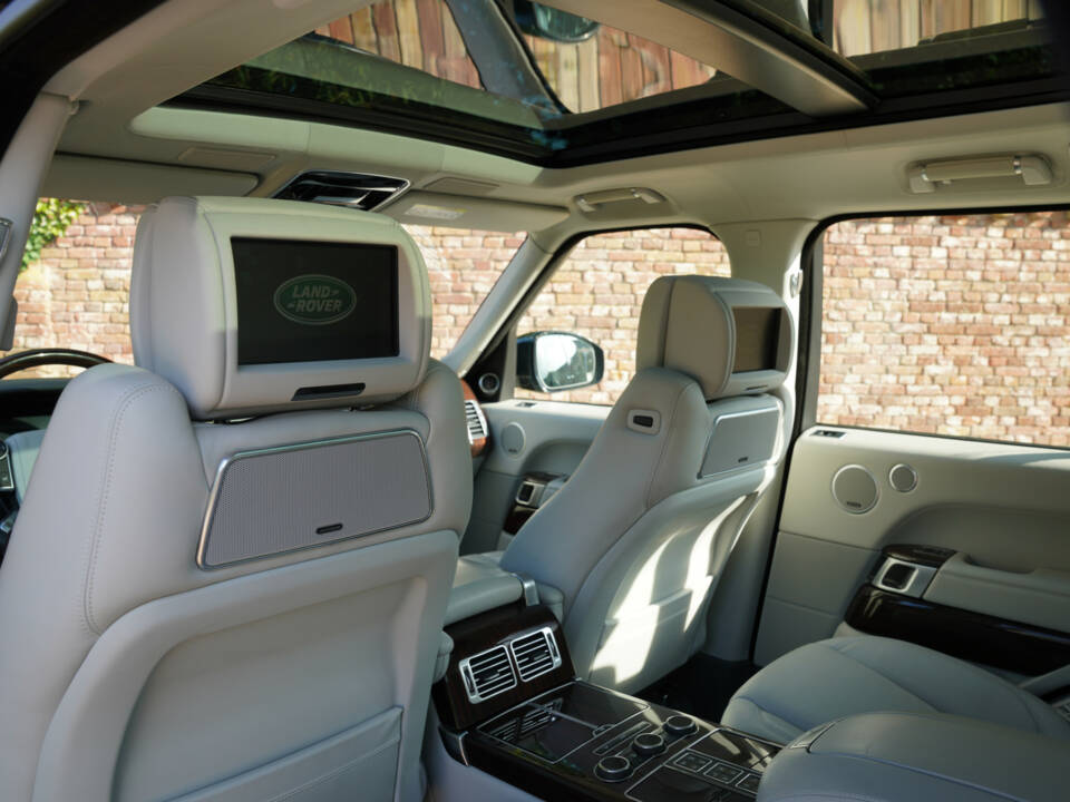 Image 22/50 of Land Rover Range Rover V8 SV Autobiography (2016)