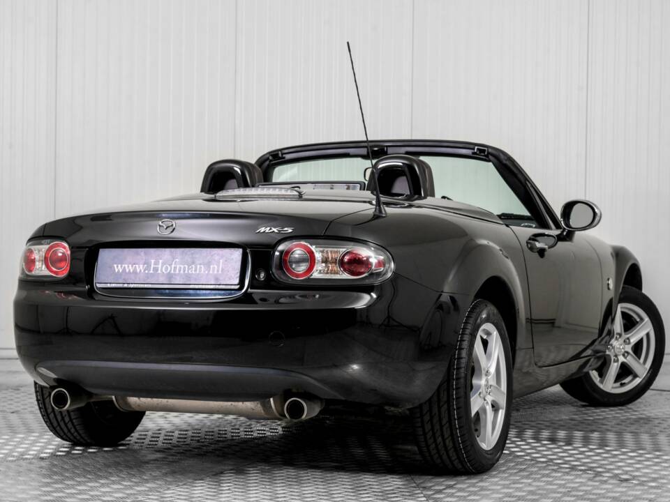 Image 44/50 of Mazda MX-5 2.0 (2009)