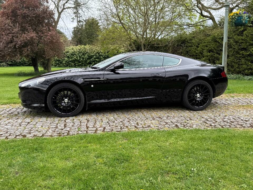 Afbeelding 7/30 van Aston Martin DB 9 (2007)