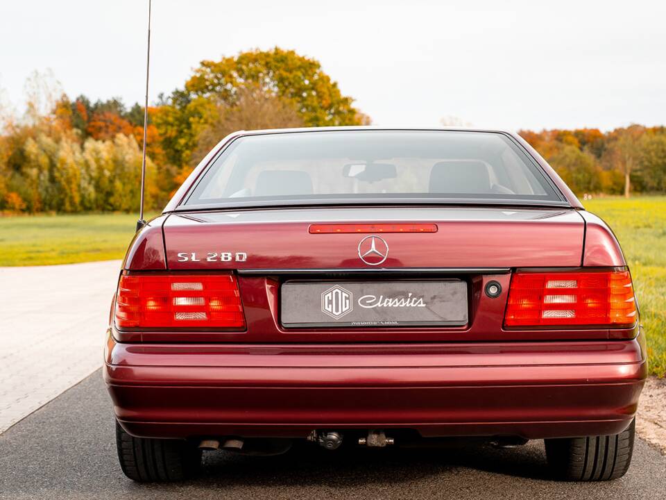 Image 8/47 of Mercedes-Benz SL 280 (1996)