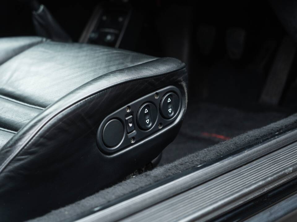 Image 53/67 of Porsche 911 Turbo 3.3 (1987)