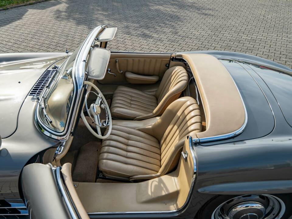 Afbeelding 38/38 van Mercedes-Benz 300 SL Roadster (1961)