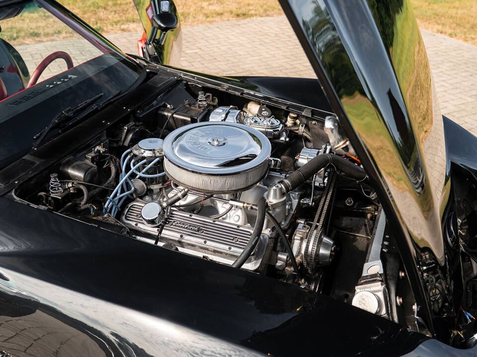 Immagine 36/42 di Chevrolet Corvette Sting Ray (1980)