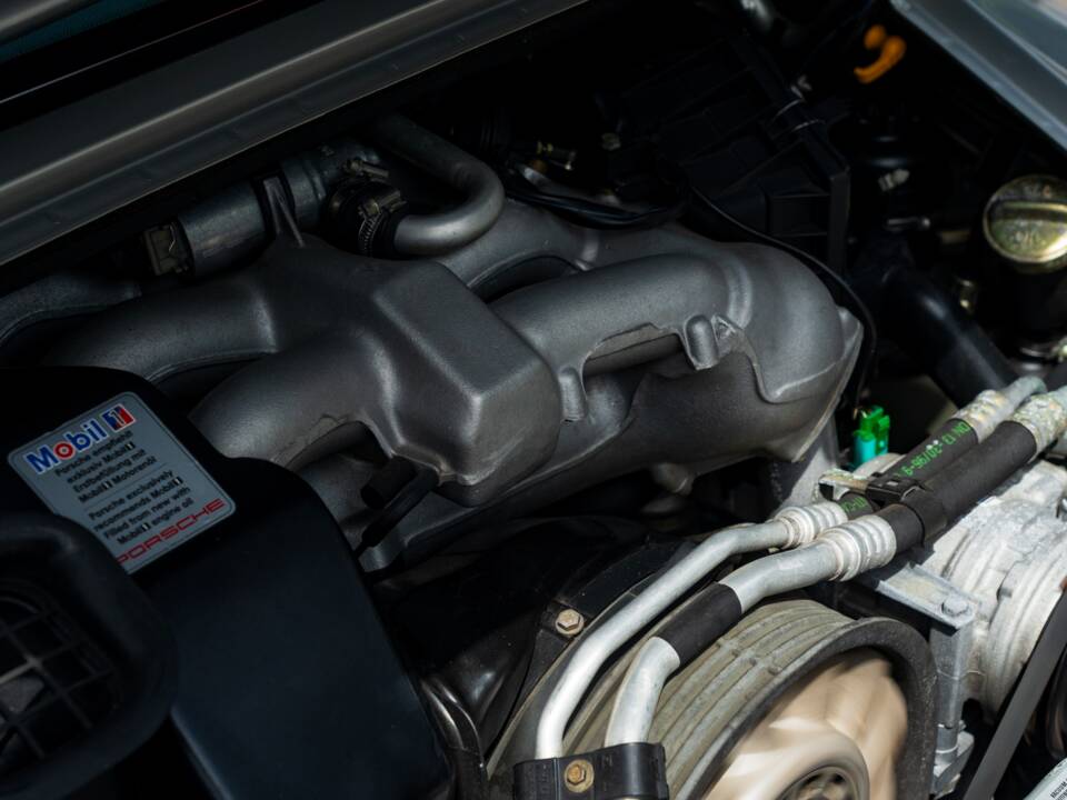 Bild 10/58 von Porsche 911 Carrera 4S (1996)