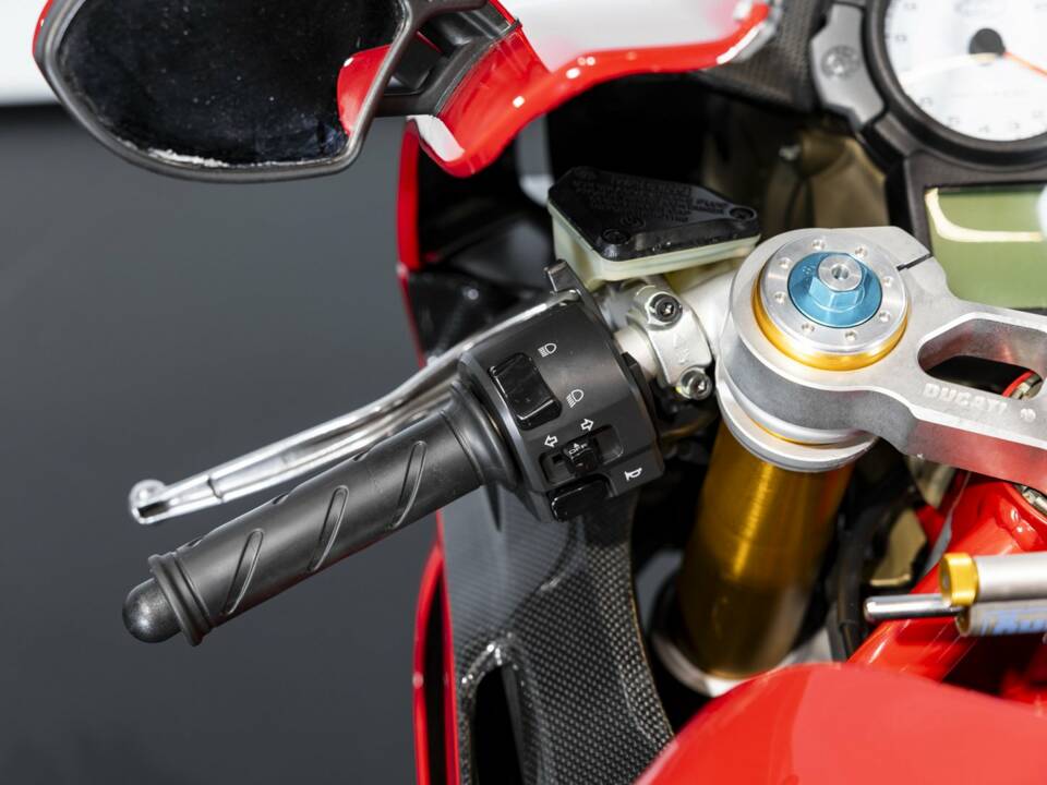 Bild 19/40 von Ducati DUMMY (2004)