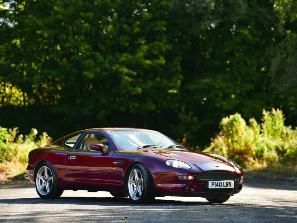 Obraz 14/50 pojazdu Aston Martin DB 7 (1997)
