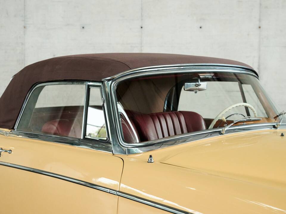 Immagine 22/50 di Mercedes-Benz 220 S Cabriolet (1958)