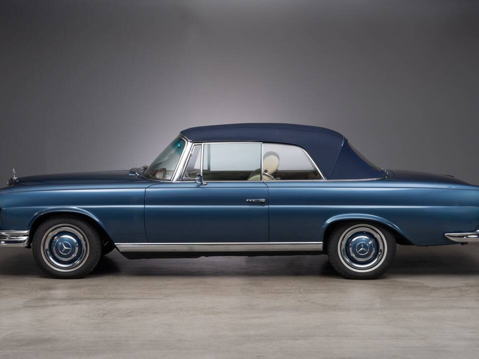 Bild 7/34 von Mercedes-Benz 250 SE (1966)