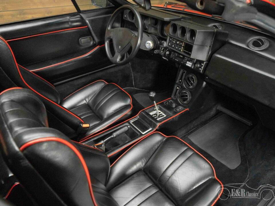 Image 16/18 of Lamborghini Jalpa 3500 (1989)