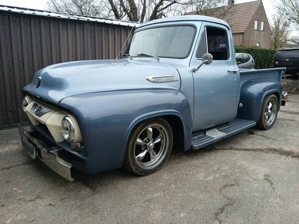 Image 4/8 of Ford F-100 (1954)