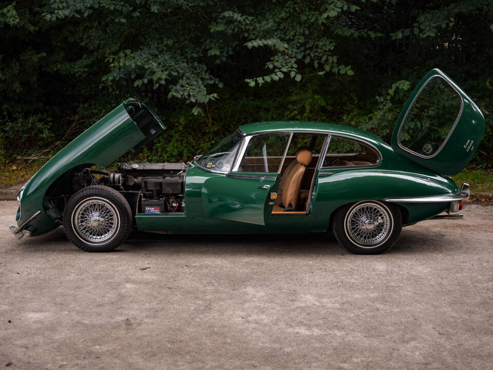 Bild 6/9 von Jaguar E-Type (2+2) (1970)